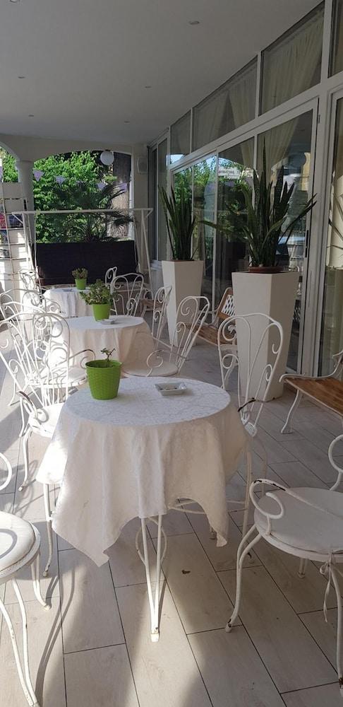 Hotel Britannia Rimini Marina Centro エクステリア 写真
