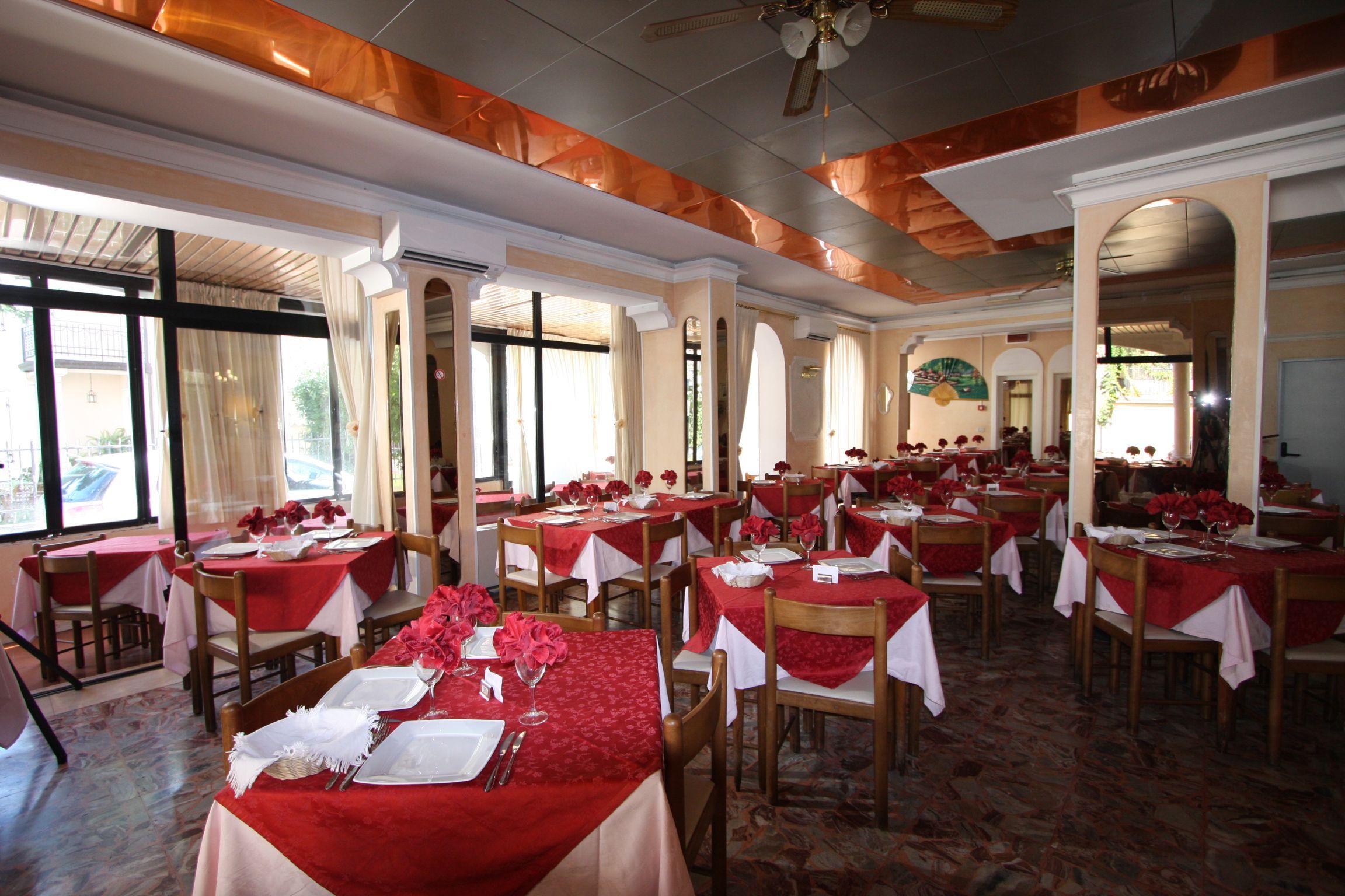 Hotel Britannia Rimini Marina Centro エクステリア 写真